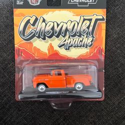 M2 Apache School Bus 