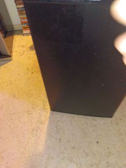 Mini fridge
