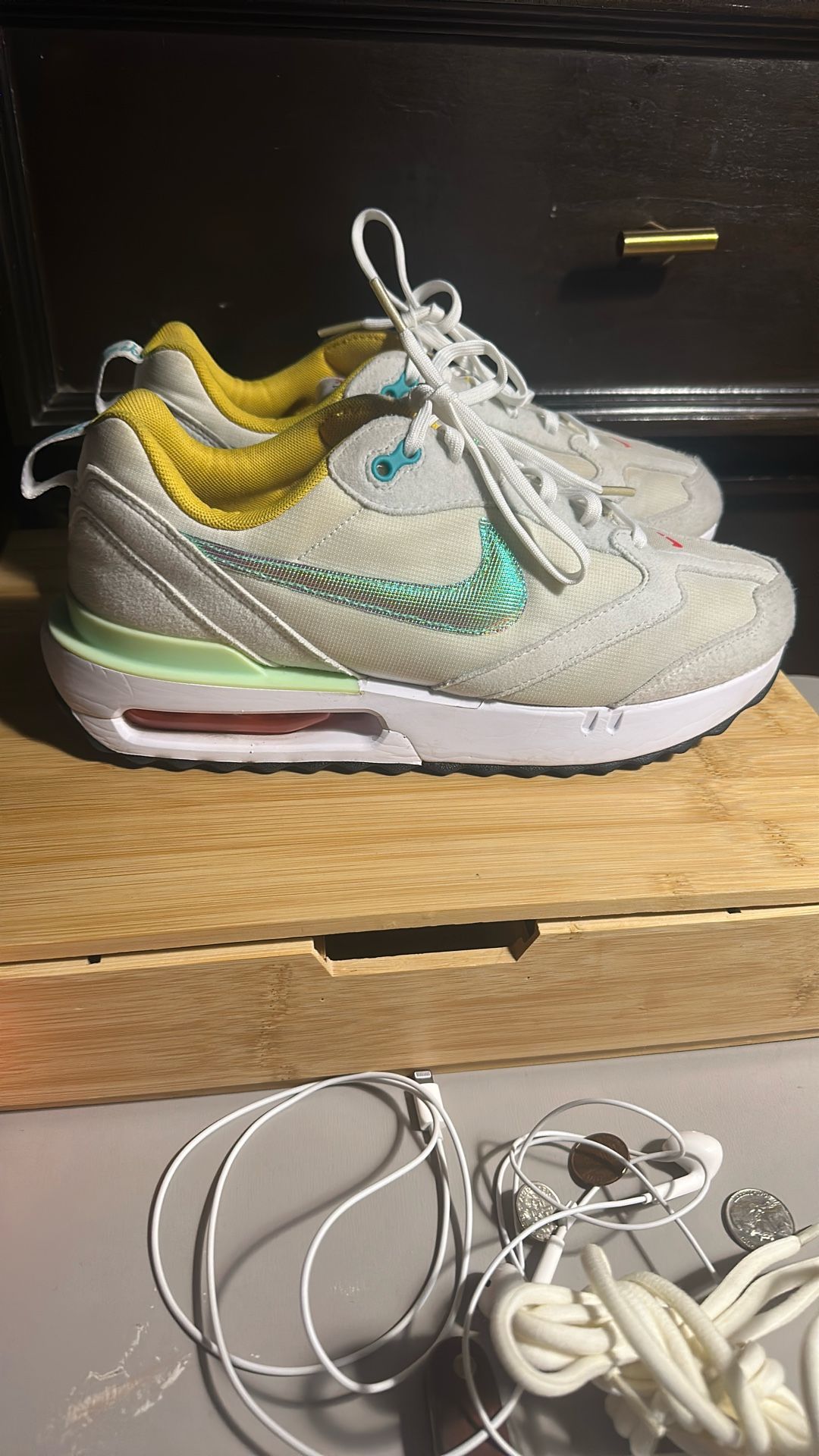 Air Max Women’s 7.5
