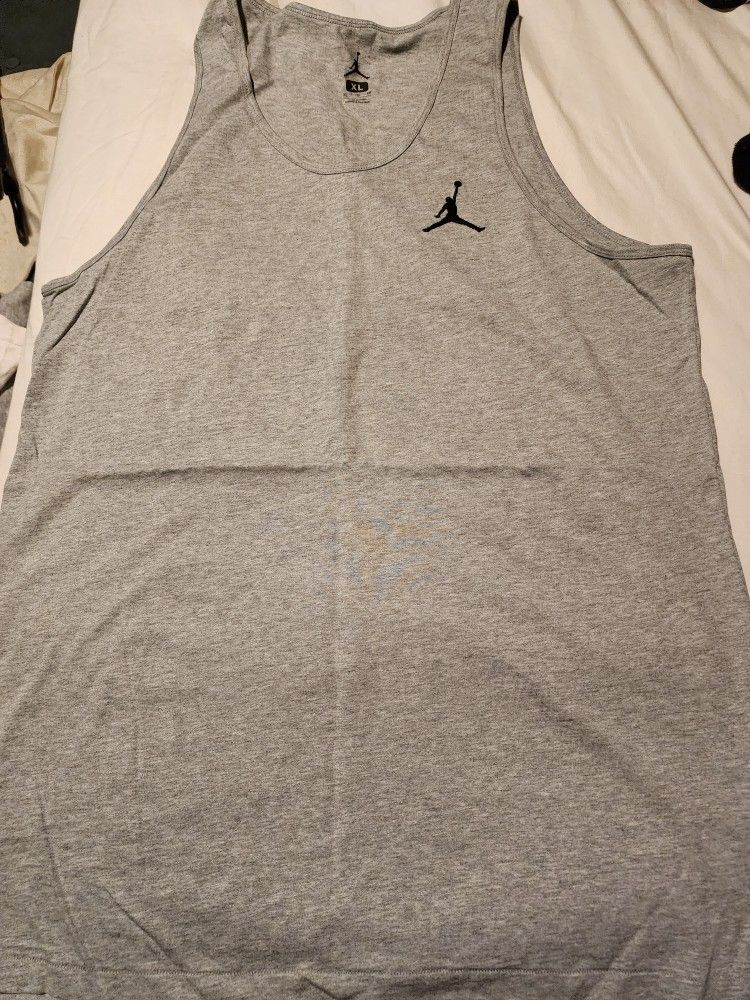 Jordan Like New Tank Xl