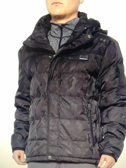 Brand New Camo men's insulated puffer jacket  size   L