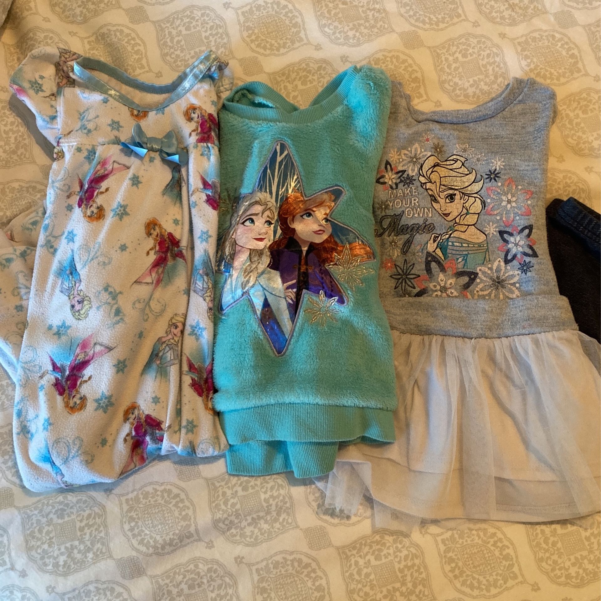 3T Frozen Clothing Lot