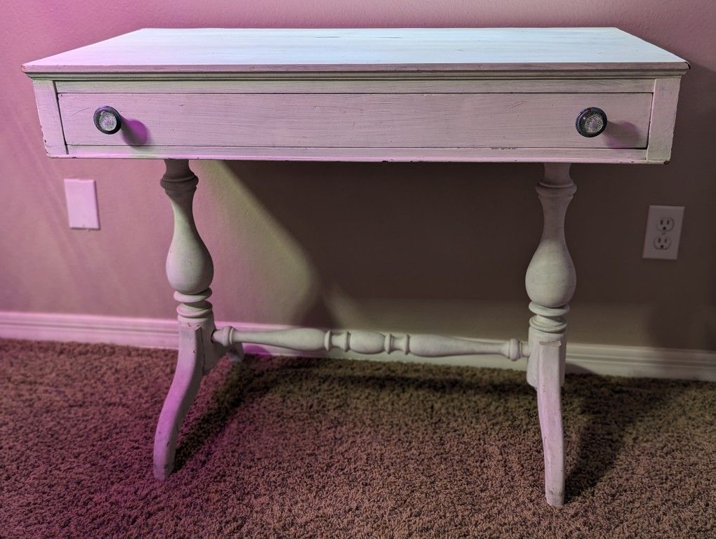 White Table Desk