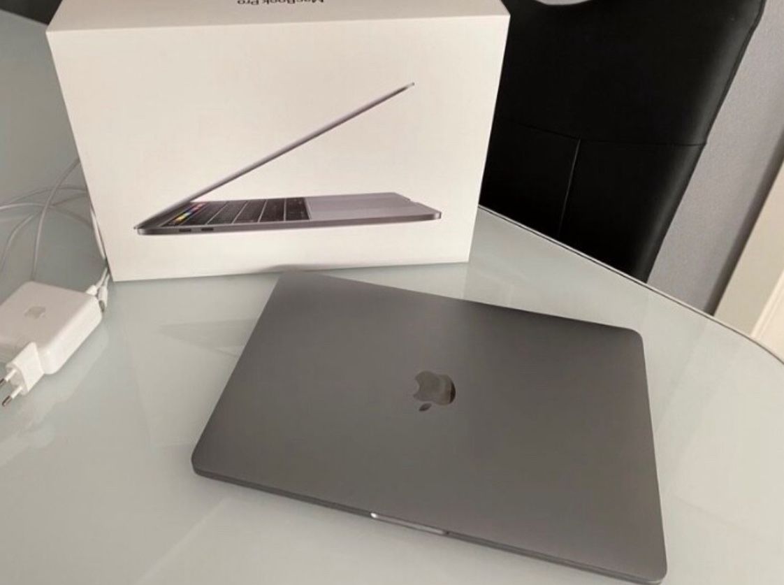 MacBook Air 2019 Model