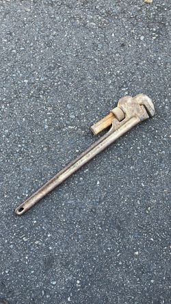 Very large pipe wrench