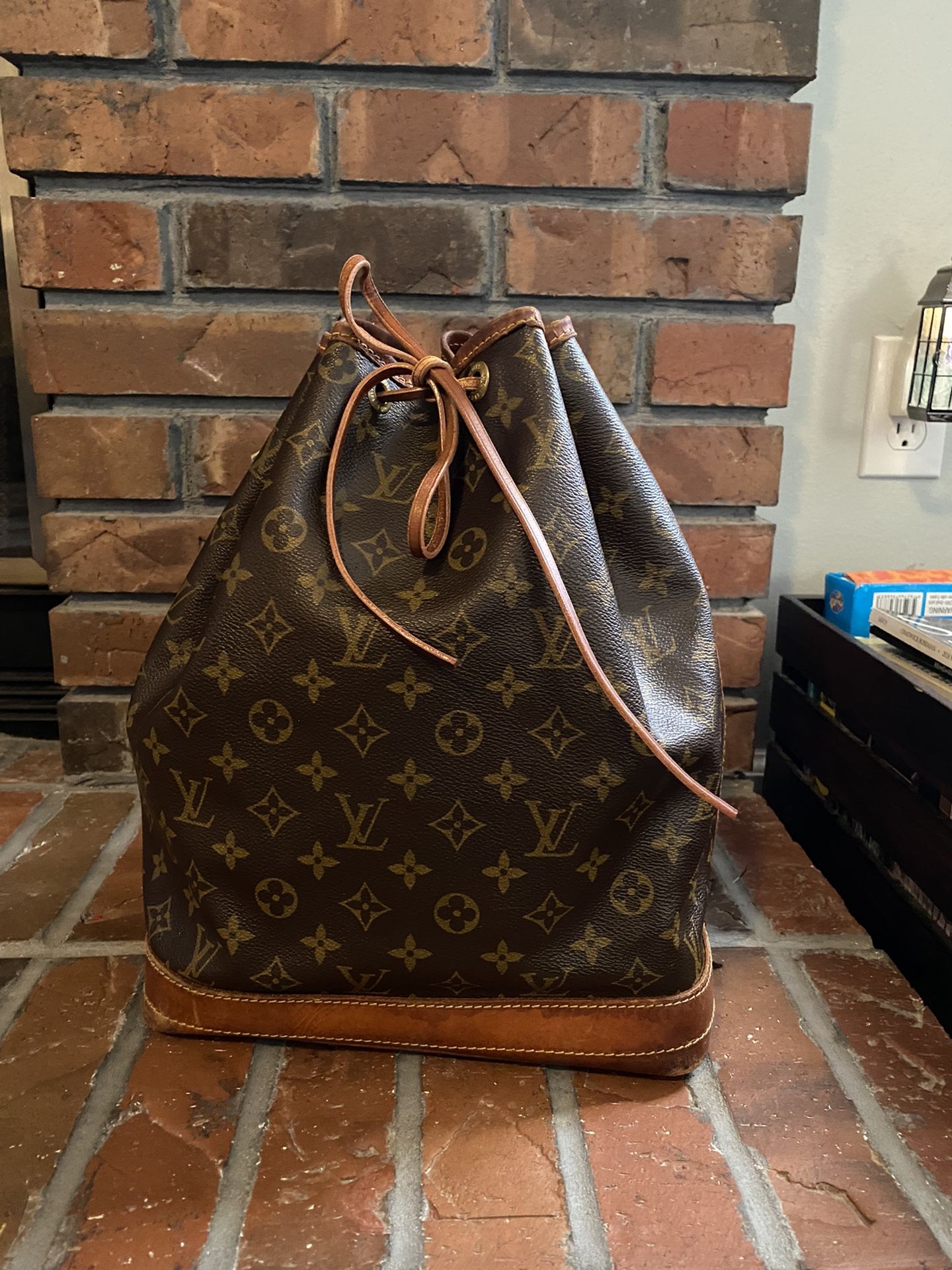 LOUIS VUITTON Monogram Noe