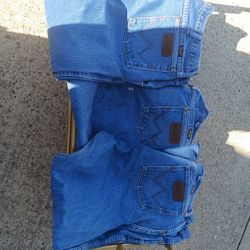 Wranglers Size 40x34