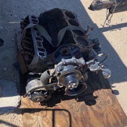 Boat Engine    Rebuildable 