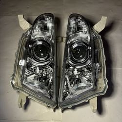 Toyota Highlander Headlight Year 2011-2013