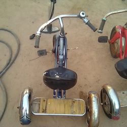 2mini  Shwinns  Tubes Are Not To Good But They Are Antiques