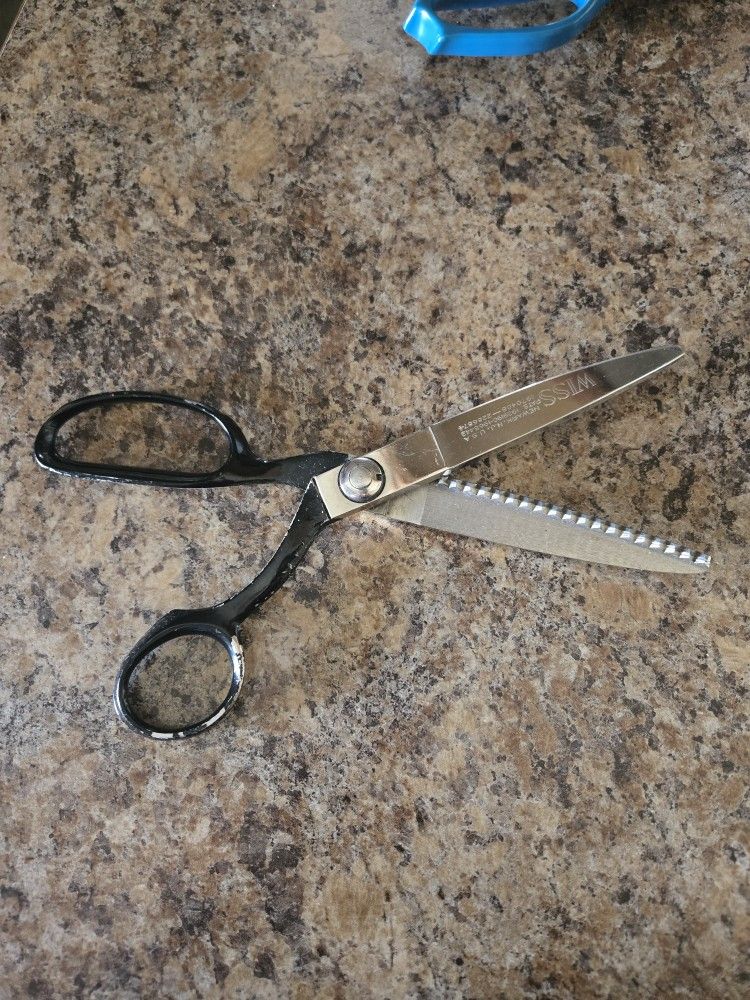 Wiss Precision Scissors Jagged Edge Blade