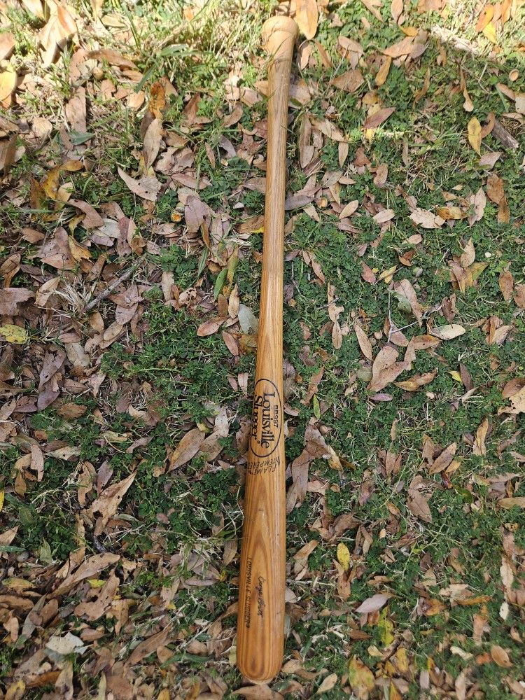 George Brett Louisville Slugger Model 225LL Wood Baseball Bat Kansas City Royals