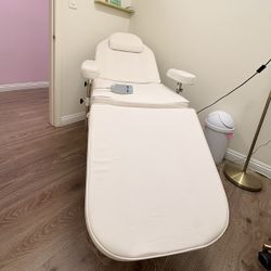 Salon Esthetician/ Tattoo/ Eyelashes/ Waxing Chair 