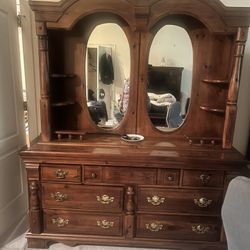 Chest And Dresser Oak Wood