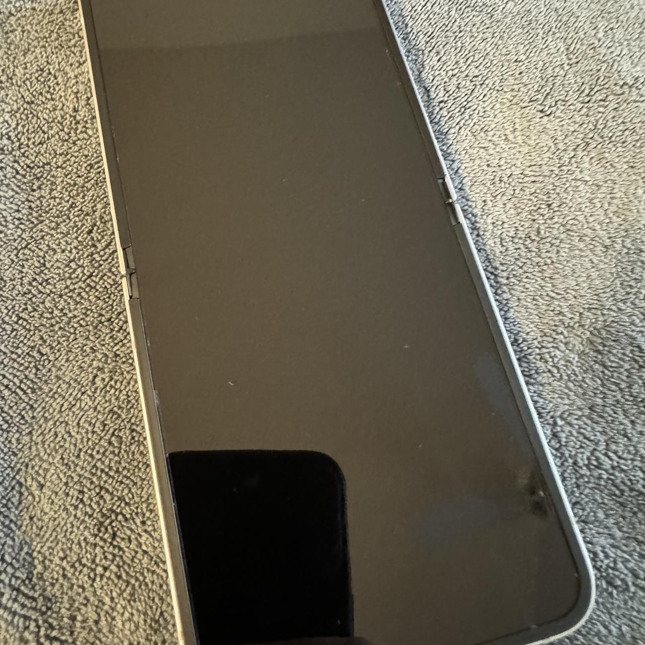 Samsung Black and Grey Phone-cases(13)19