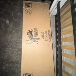 Ashley 5 Drawers Chest