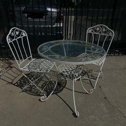 Vintage Rod Iron Patio Table And Chairs