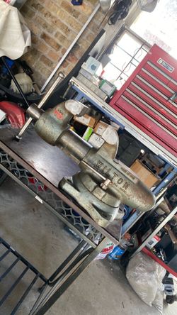 Wilton bullied vise good condition 300  4 inch wide