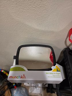 Munchkin 360° Baby In-Sight Pivot Car Mirror