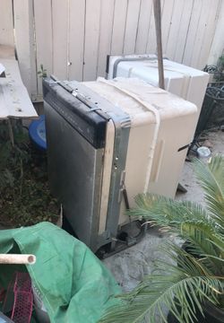 2 stainless Steel dishwasher