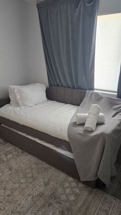 Moving sale! Trundle bed and 2 mattress
