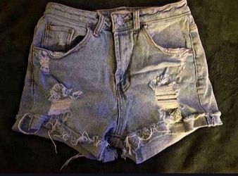Women’s Almost Famous Size 1 Shorts