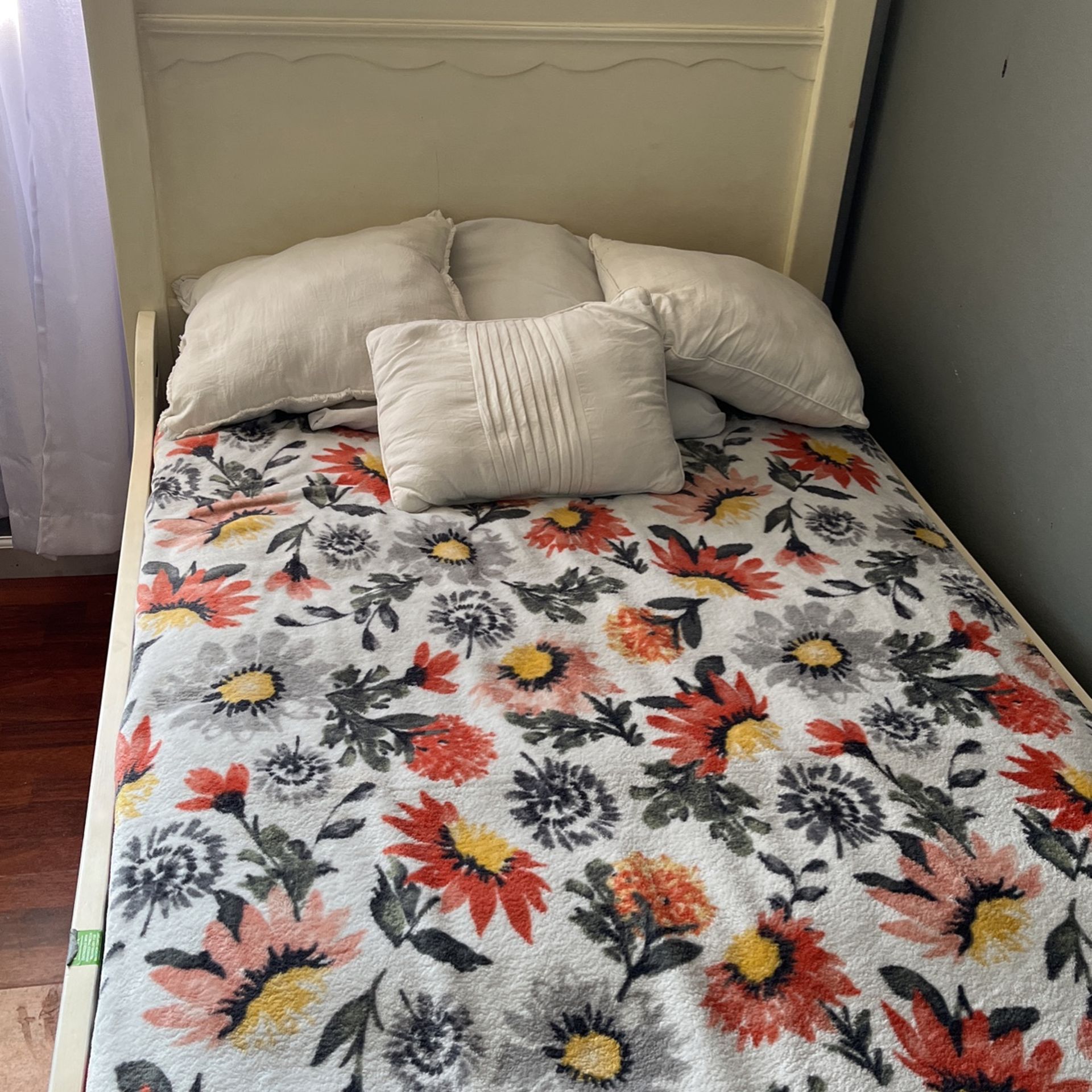 Trundle Bed