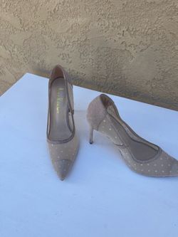 Women shoes . Size 6