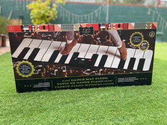 Giant dance piano mat
