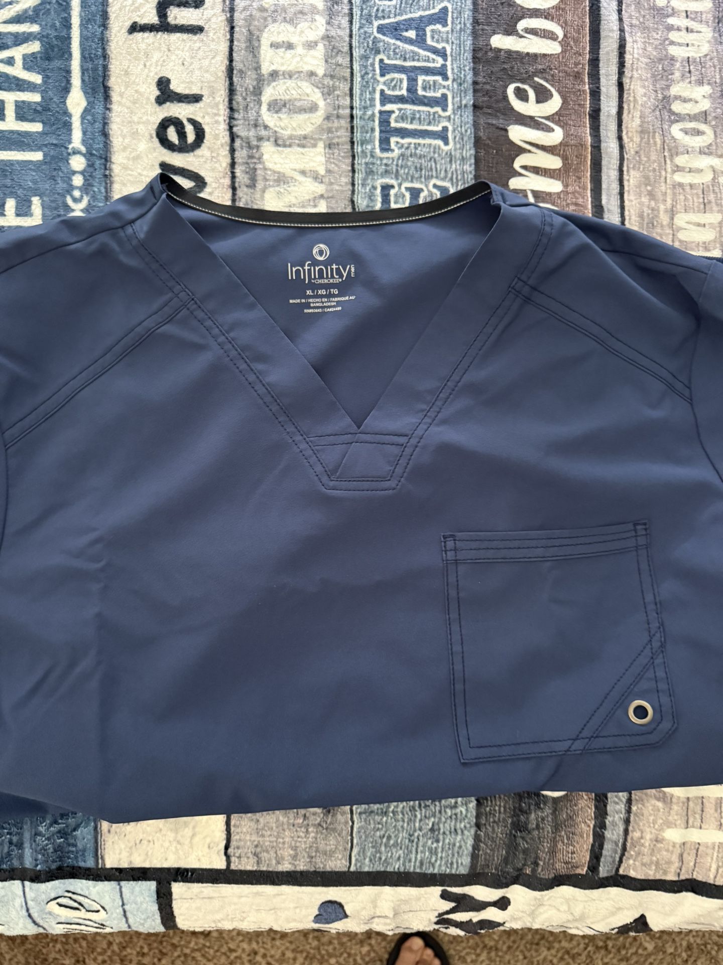 Cherokee Infinity Men’s Blue Scrubs Set.