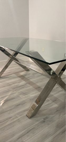 Modern glass Dinning table