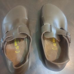 Birkenstock Clogs . Size : 42