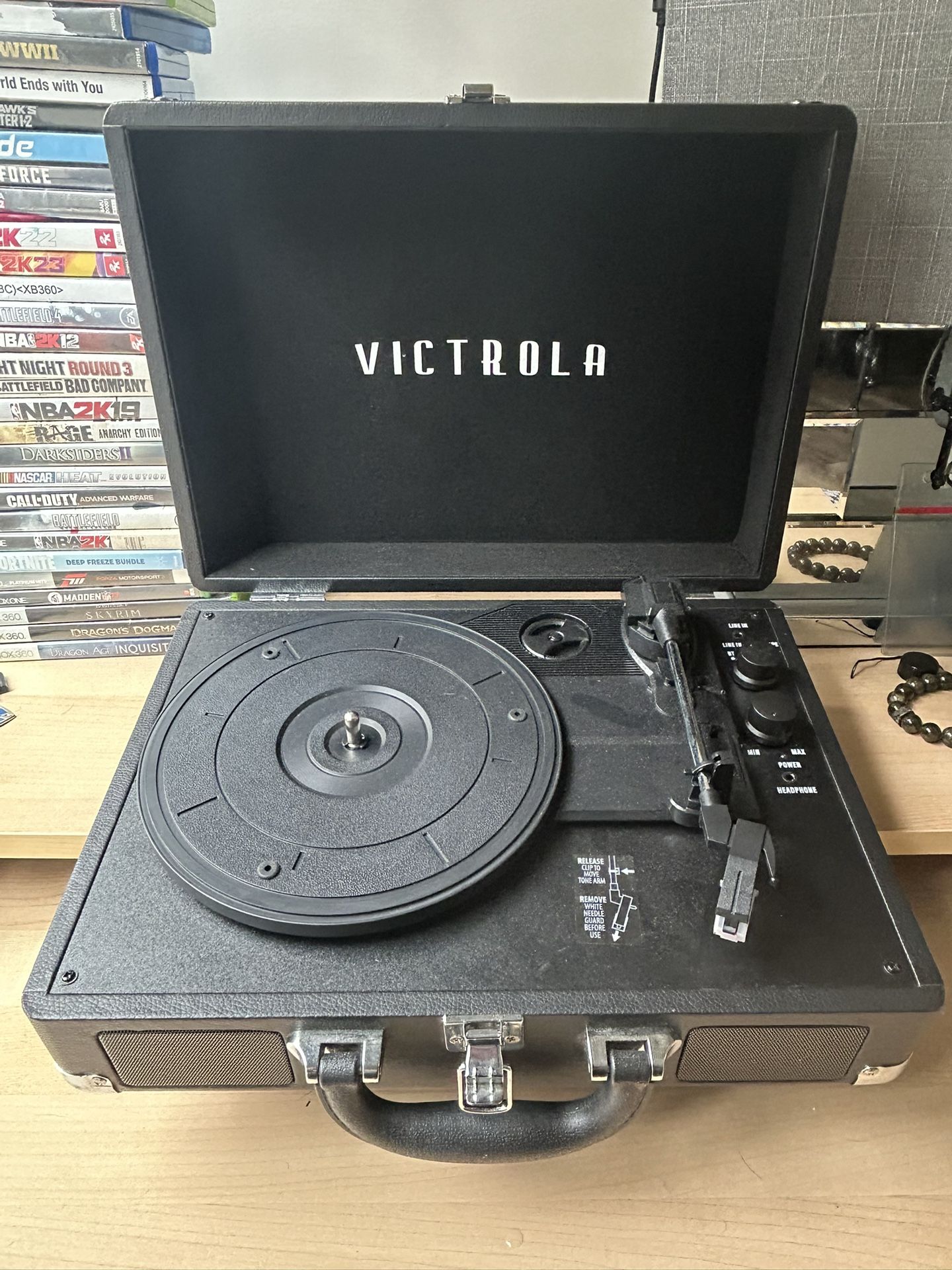 Victorla Briefcase Record Player