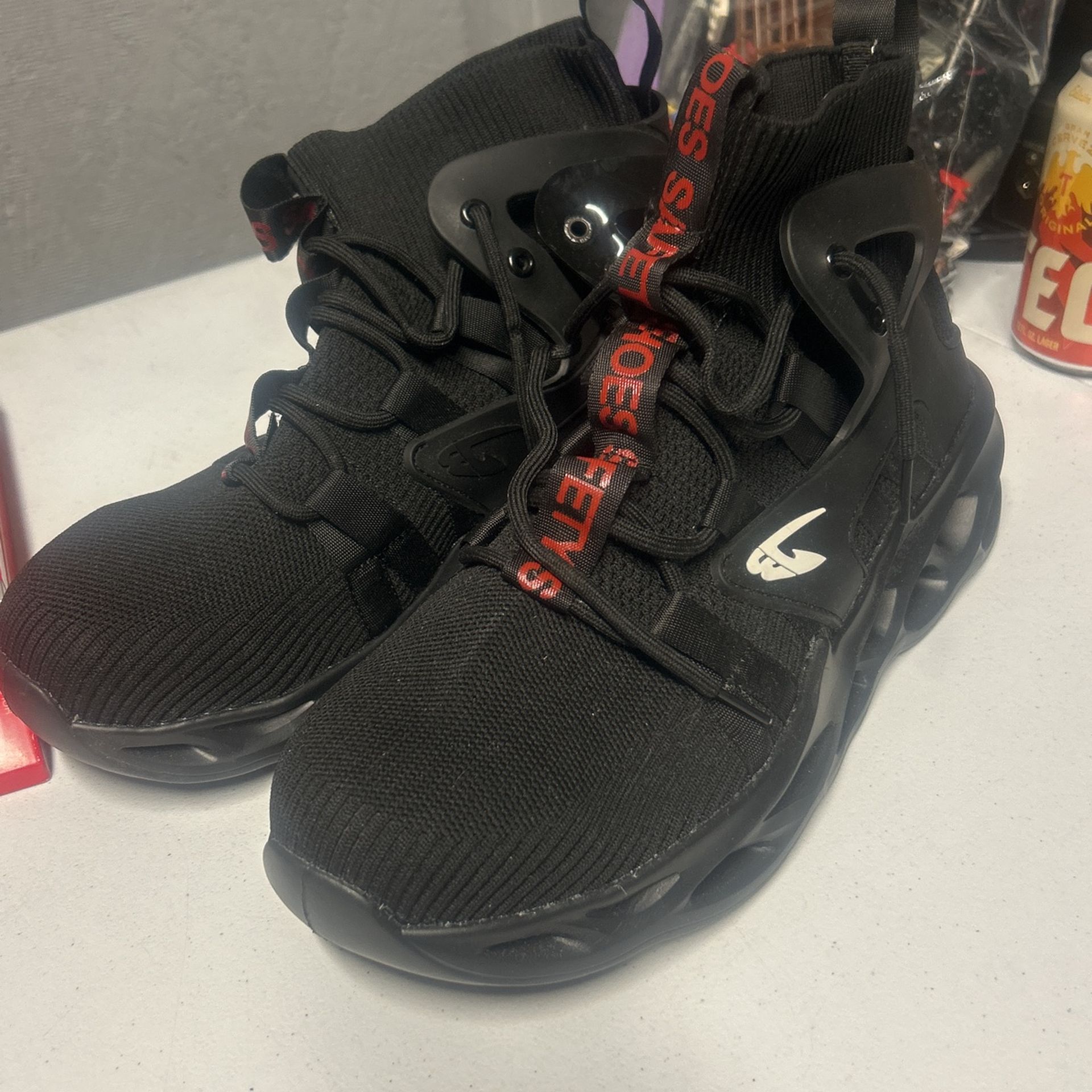 Mens Safety Work Shoes Boots Size 11?