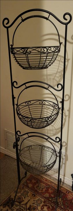 Black Metal 3 basket stand