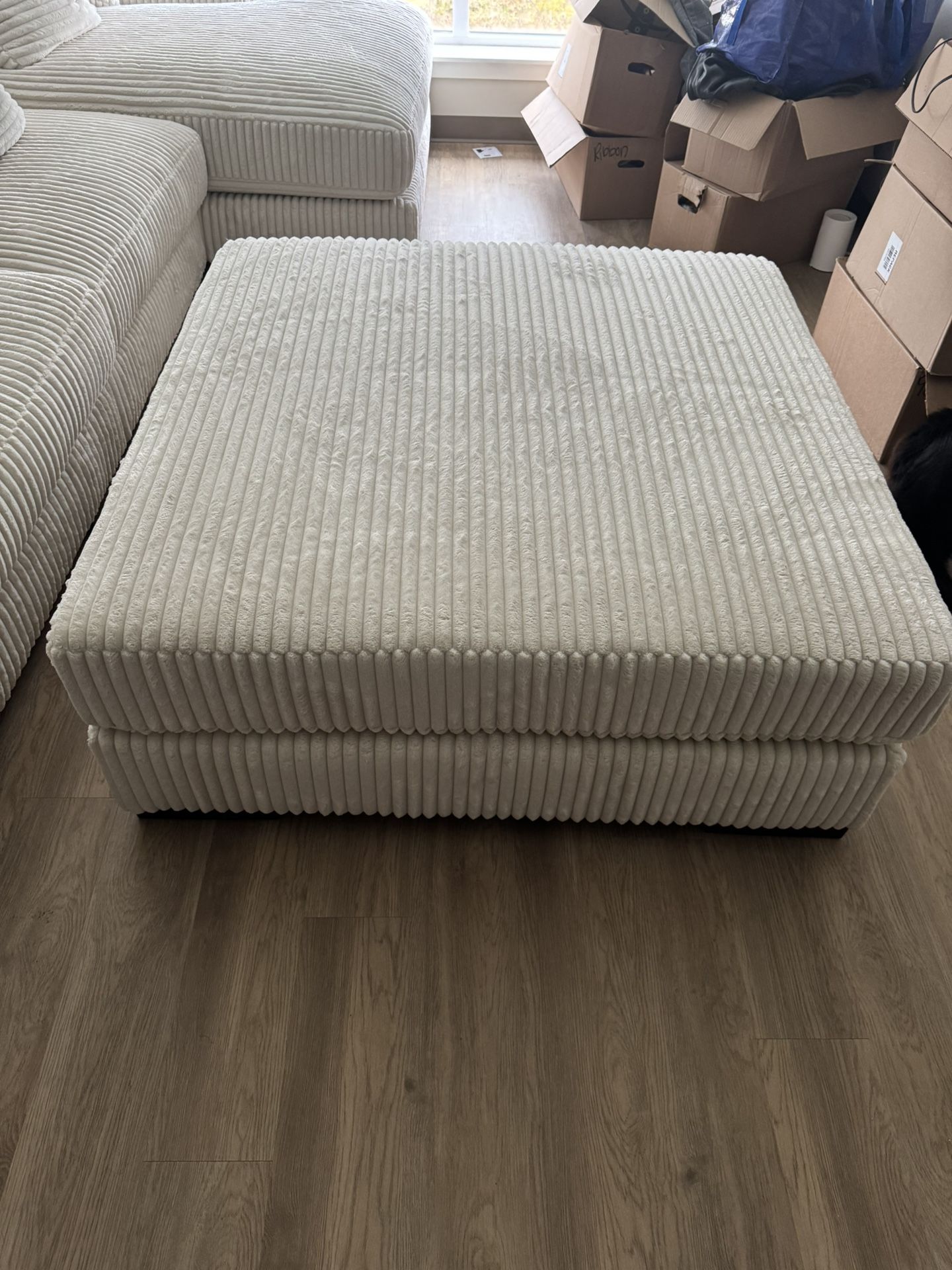 Ashley Oversized Accent Ottoman