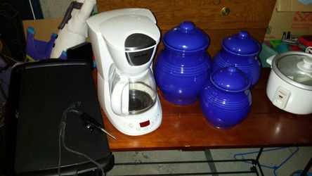 Grill, coffee maker, rice cooker and jars