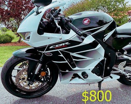 Photo 8OOFor Sale 2015 Honda CBR 600RR Sport