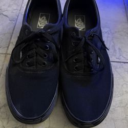 ALL BLACK VANS