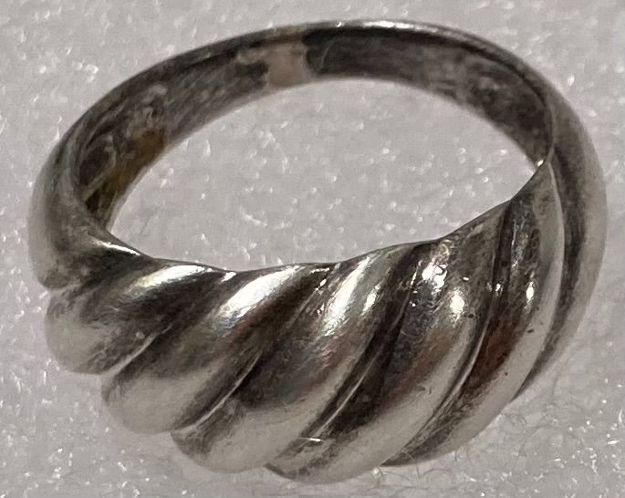 Vintage Sterling Silver Ring, Nice Swirl Design, CTR, Size 6 1/2, Adjustable, Nice Design, Quality, Jewelry, Accessory, Stamped 925, Clothing, 1143, E
