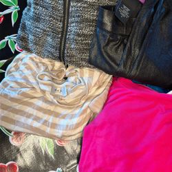 Women’s L/XL  Clothing /free