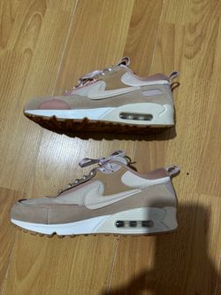 Nike shoes women size 9.5 like new