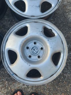 4 wheels