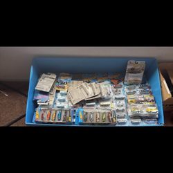 HOT WHEELS 220 Cars