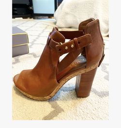 Size 8 Ralph Lauren wedge