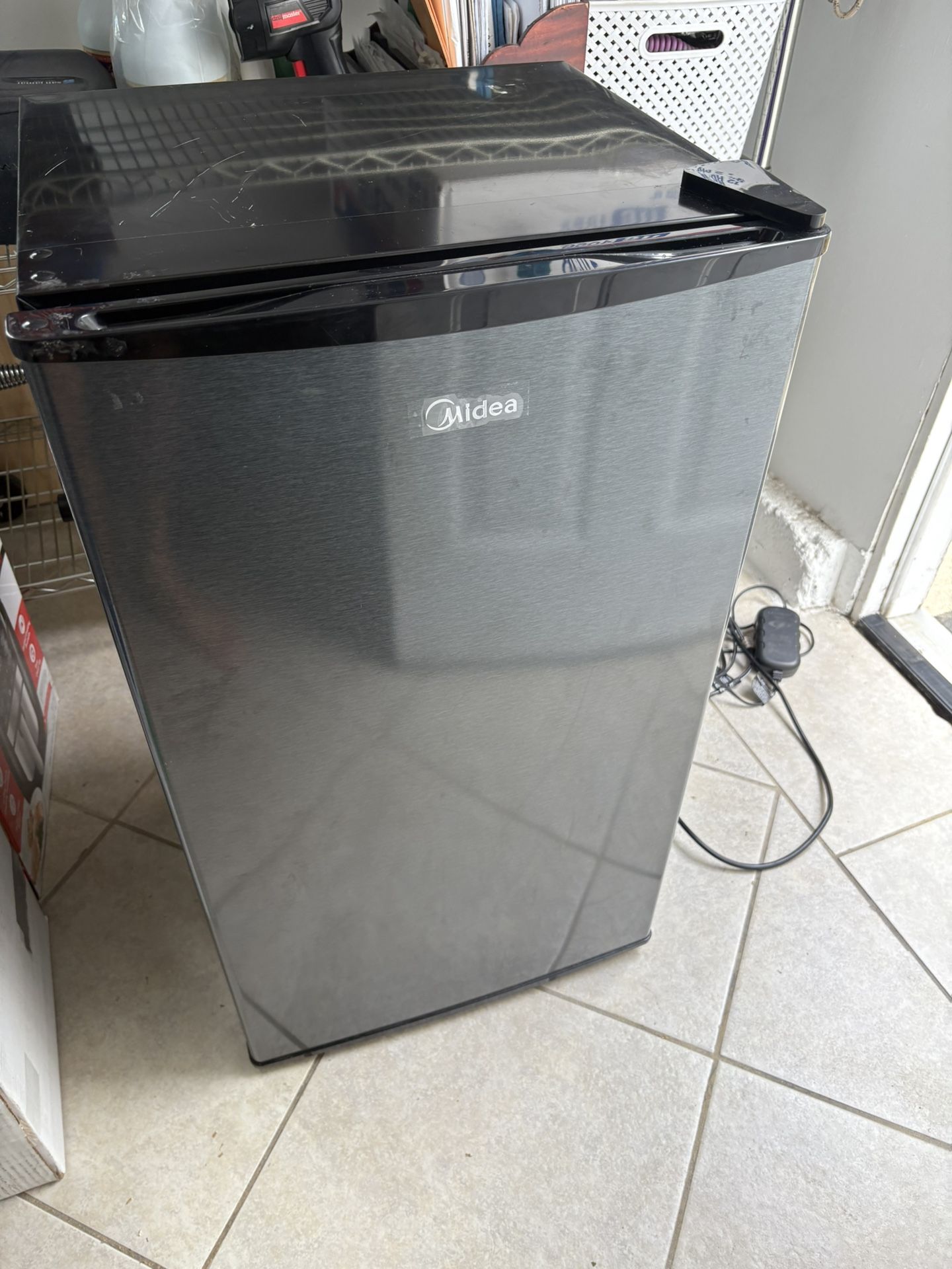 Mini Fridge Medium Refrigerator