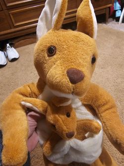 Plush kangaroo backpack