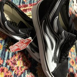 Vans White Flame Size 10