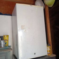 Haier Mini Refrigerator