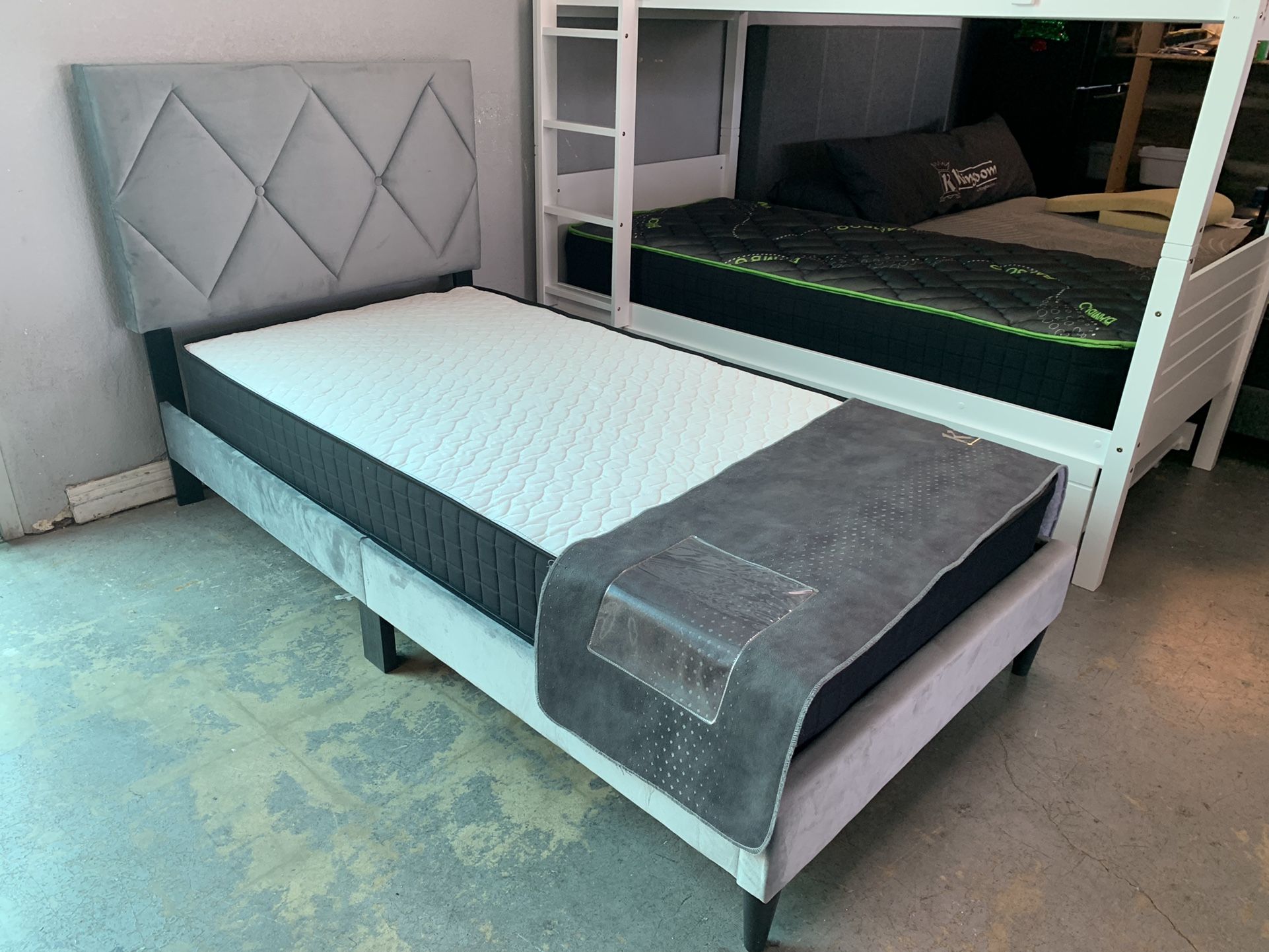 Twin Bed frame & Mattress Complete 